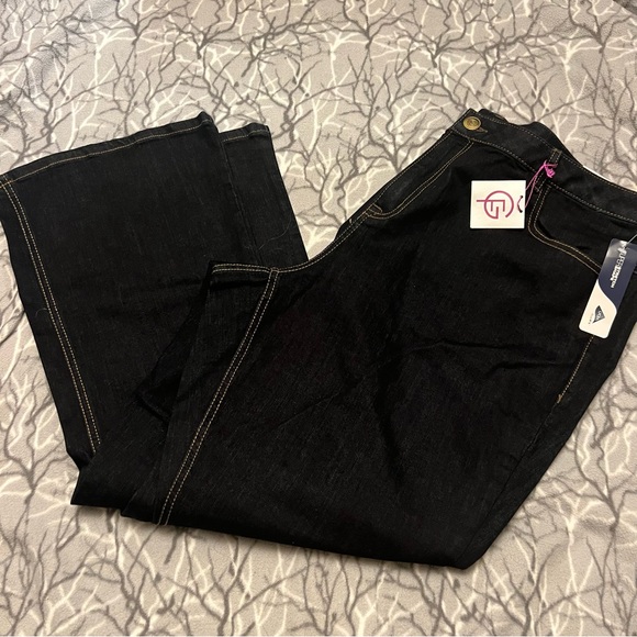 NWT Lane Bryant Bootcut Jeans 24 Short - Picture 1 of 5